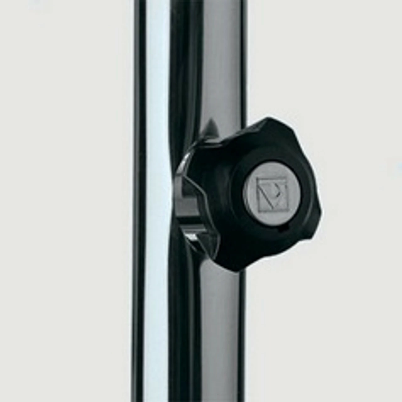 Astral Swimming Pool Solar Shower With 50 Litre Tank 3 Astral Swimming Pool Solar Shower With 50 Litre Tank - Image 3